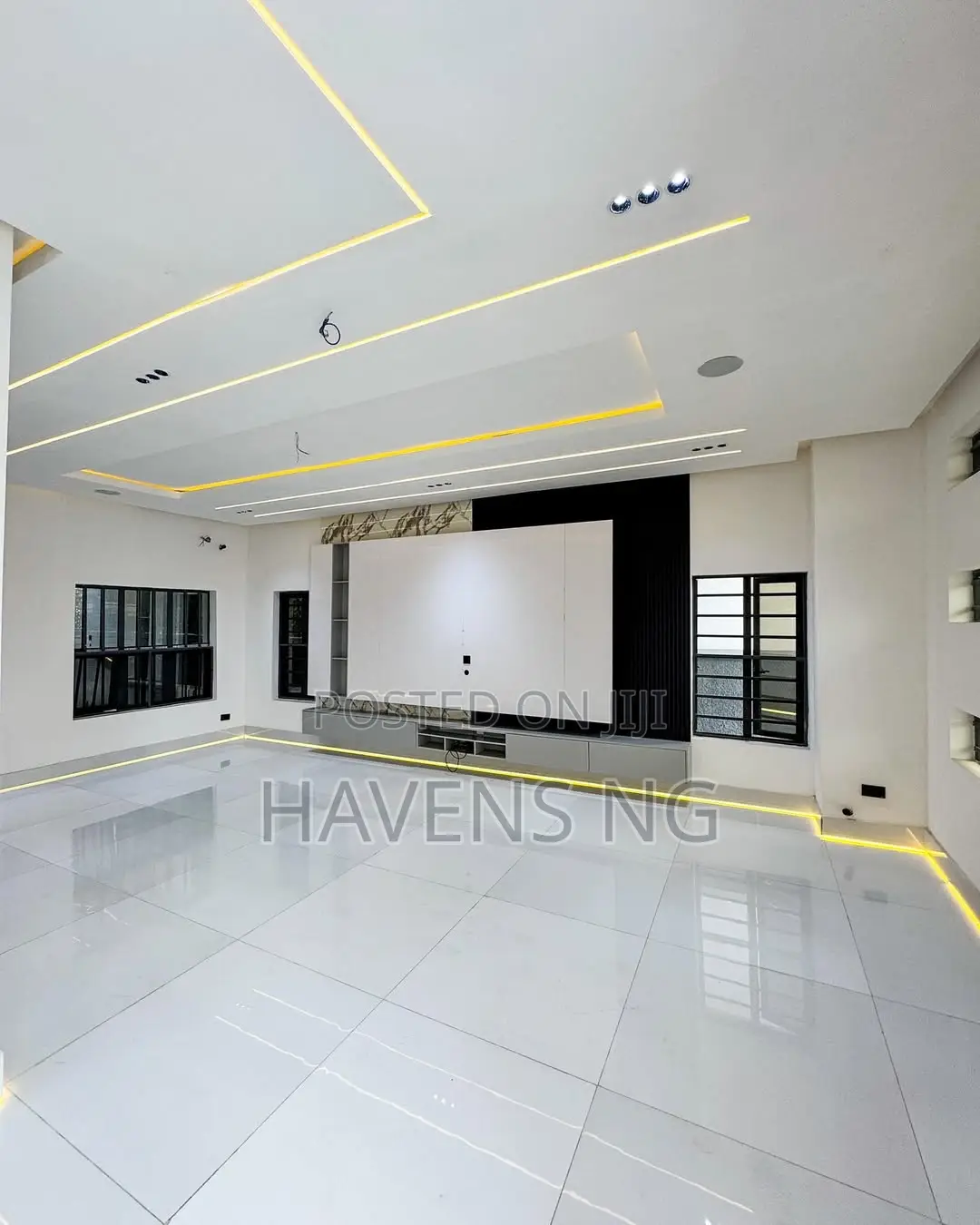 5bdrm Duplex in Ado / Ajah for sale