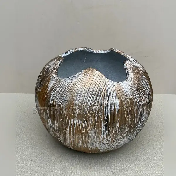 Pinch-Top Vase – 35cm Decorative Fiberglass Planter