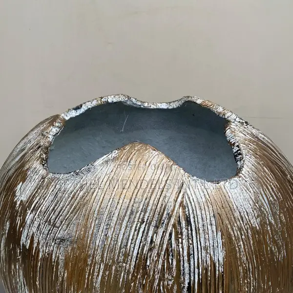 Pinch-Top Vase – 35cm Decorative Fiberglass Planter