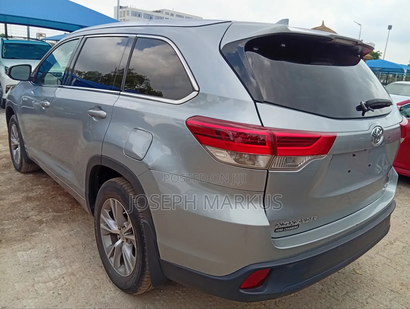 Toyota Highlander XLE 4x4 V6 (3.5L 6cyl 8A) 2018 Silver
