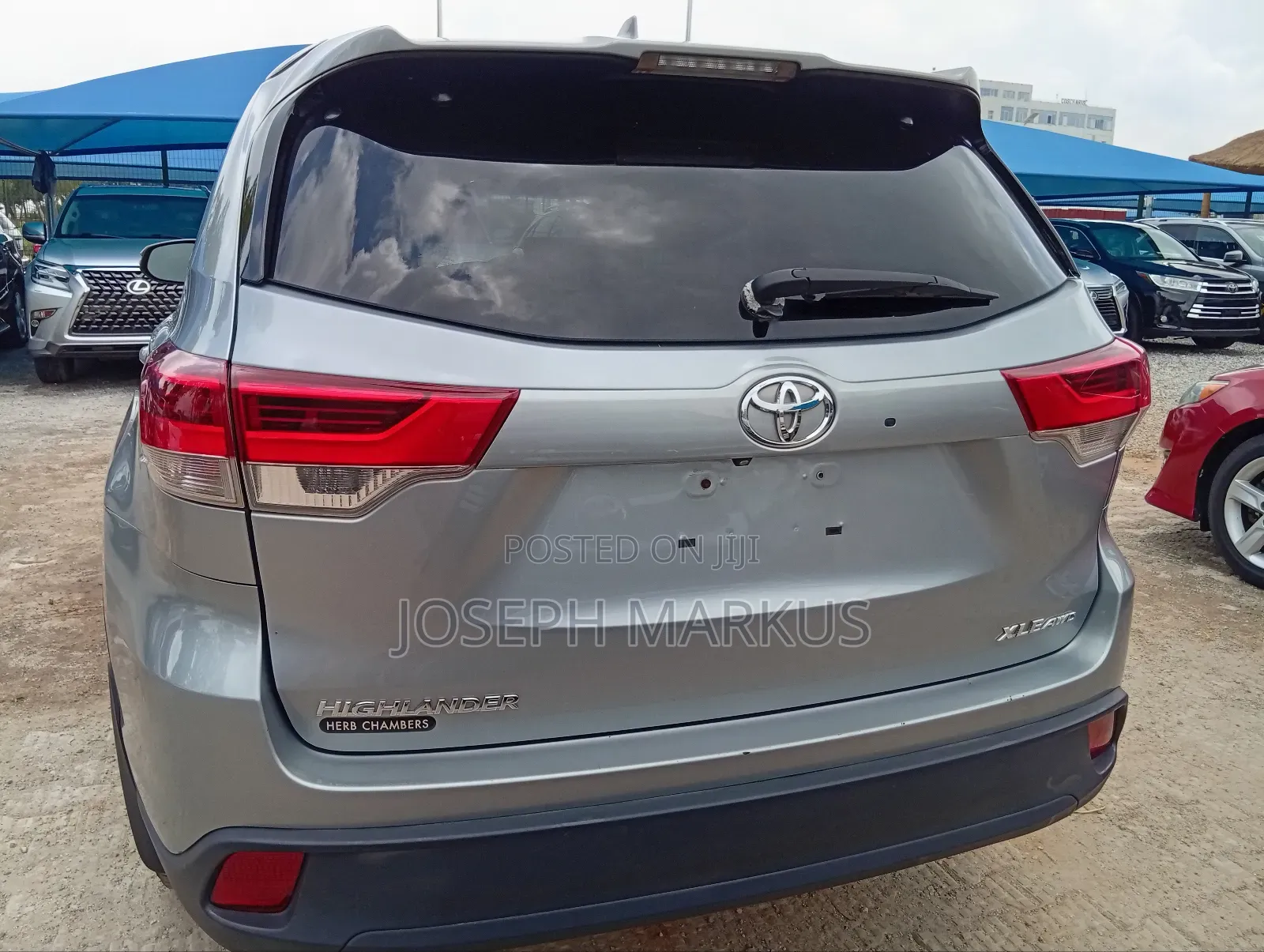 Toyota Highlander XLE 4x4 V6 (3.5L 6cyl 8A) 2018 Silver