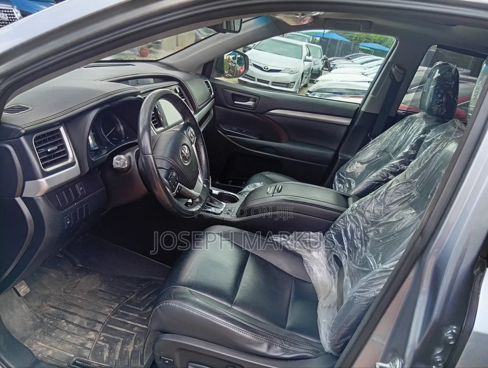 Toyota Highlander XLE 4x4 V6 (3.5L 6cyl 8A) 2018 Silver