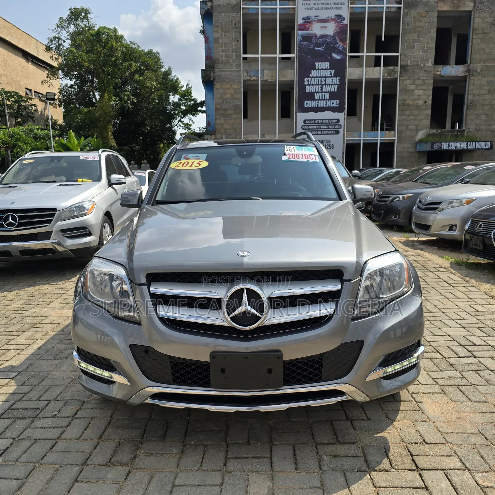 Mercedes-Benz GLK-Class Base GLK 350 4dr AWD 4MATIC (3.5L 6cyl 7A) 2015