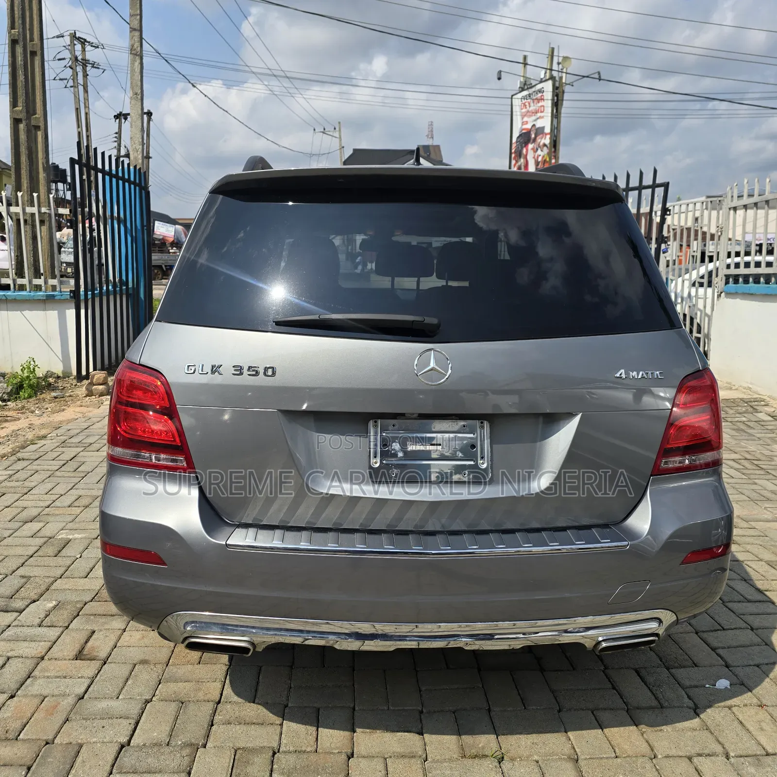 Mercedes-Benz GLK-Class Base GLK 350 4dr AWD 4MATIC (3.5L 6cyl 7A) 2015