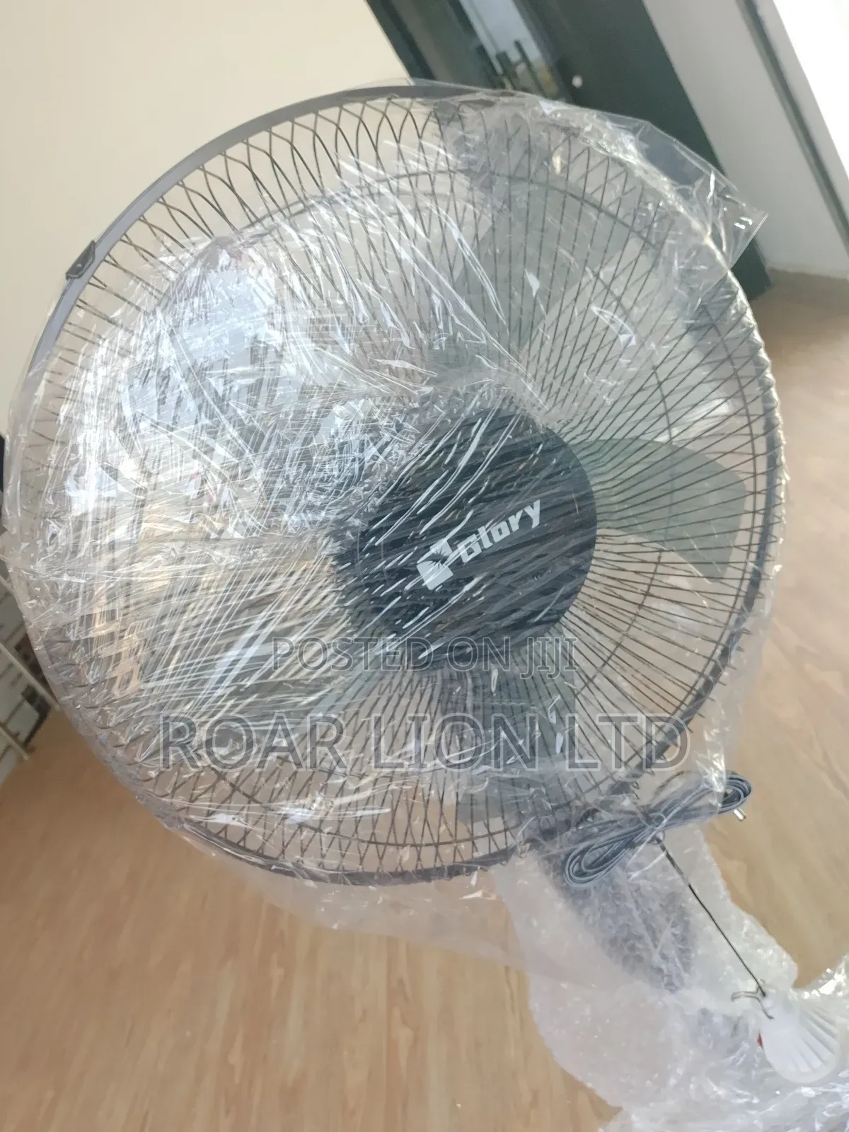 16inch Solar Rechargeable Fan With Panel