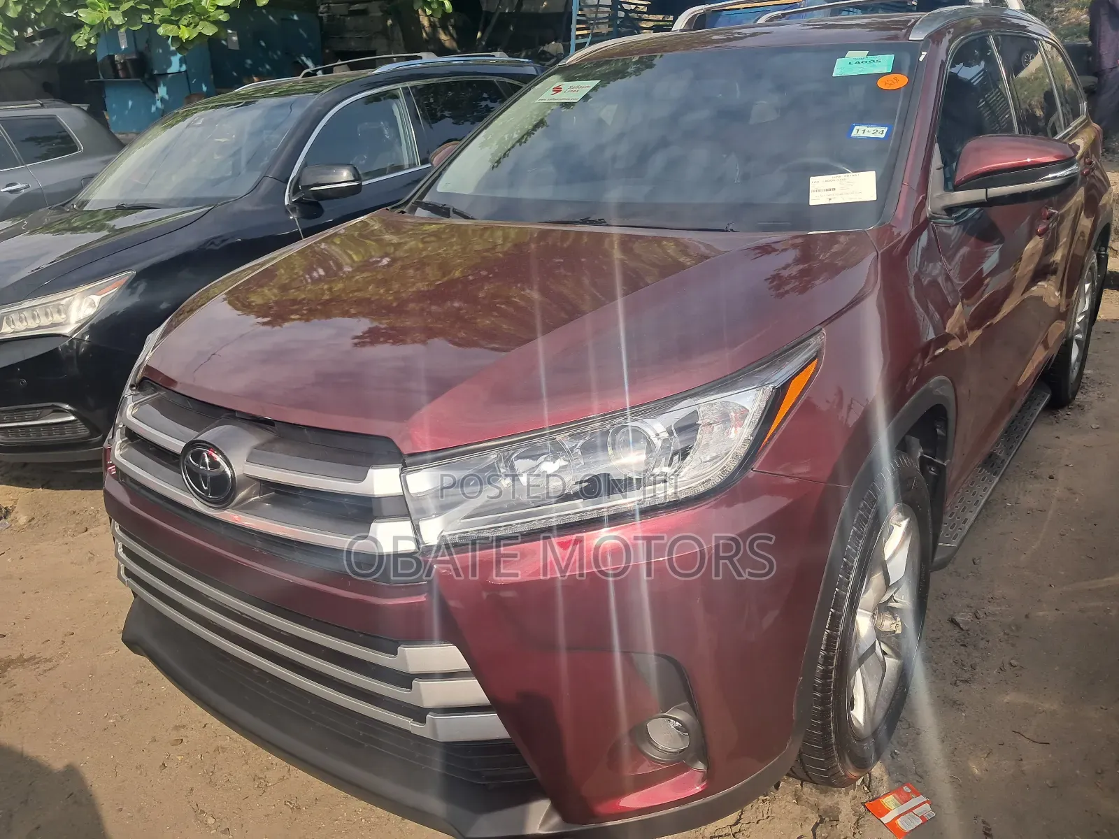 Toyota Highlander Limited 4dr SUV AWD (3.5L 6cyl 6A) 2015 Red
