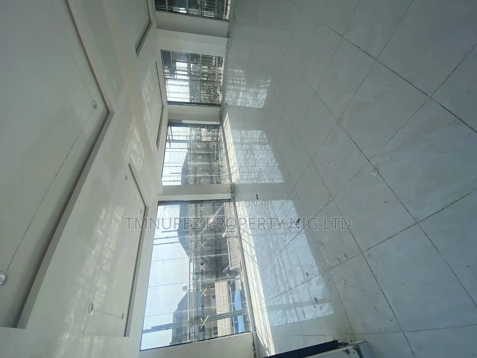 3rd Floor Showroom Space for Sale Over 130sqm