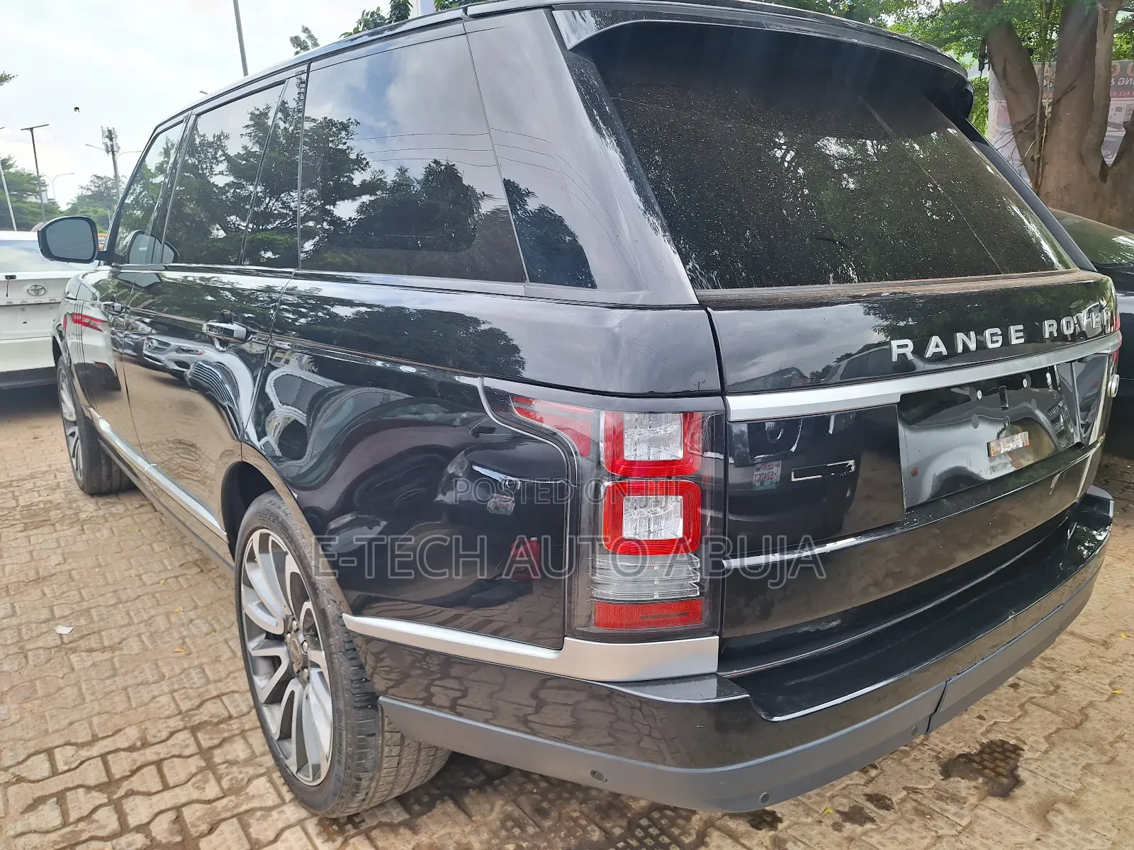 Land Rover Range Rover Vogue 2016 Black