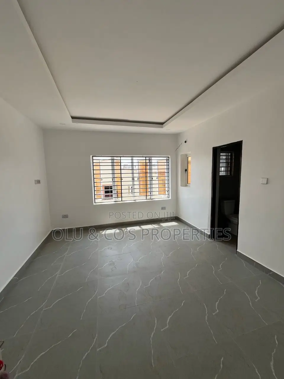 2bdrm Block of Flats in Paradise 2 Estate, Life Camp for sale