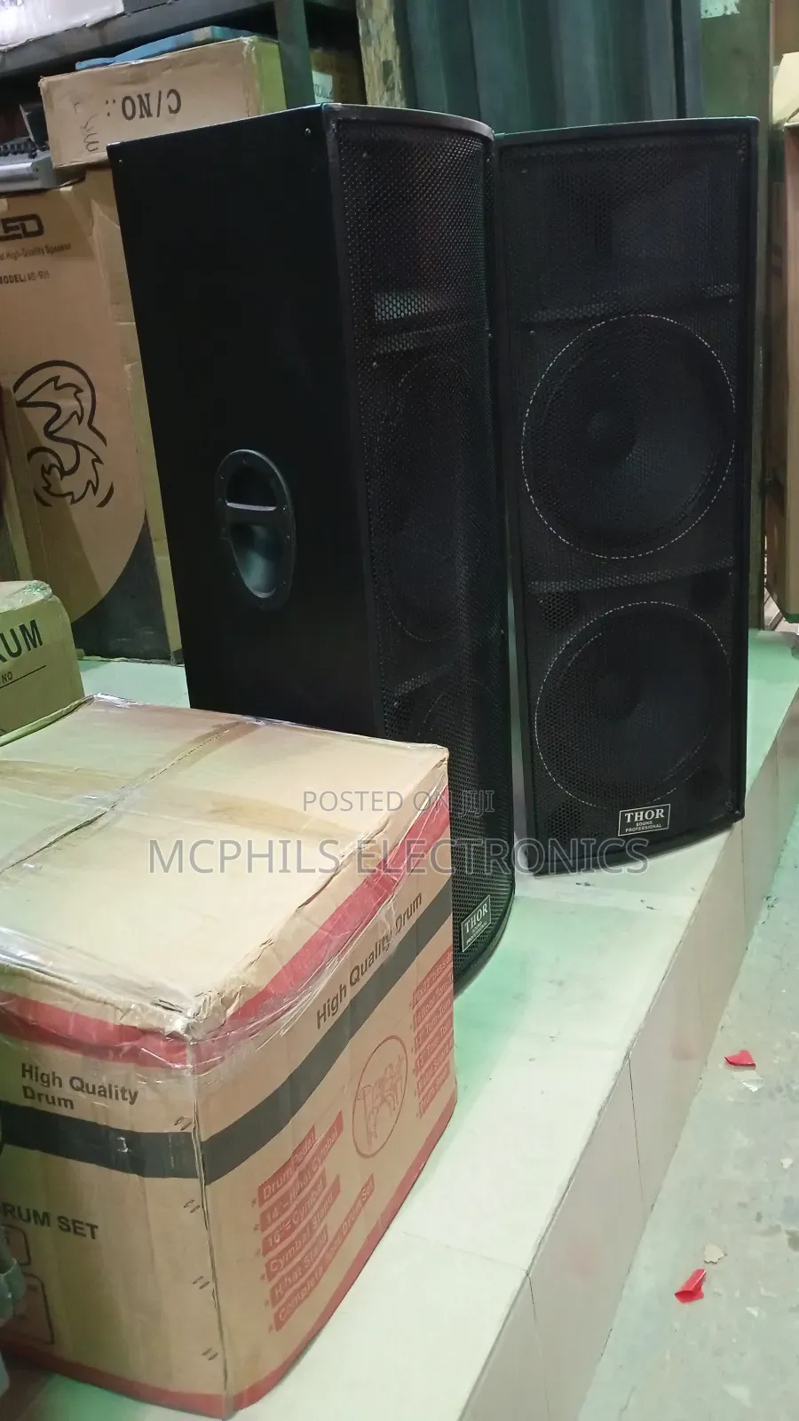 Semi-Acoustic Double 15 Inches Speakers