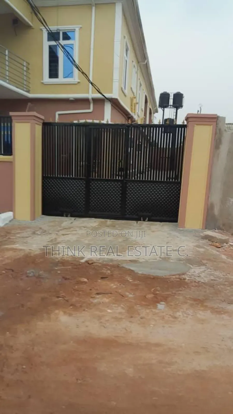 3bdrm Block of Flats in Mtn Mast,Gra, Benin City for sale