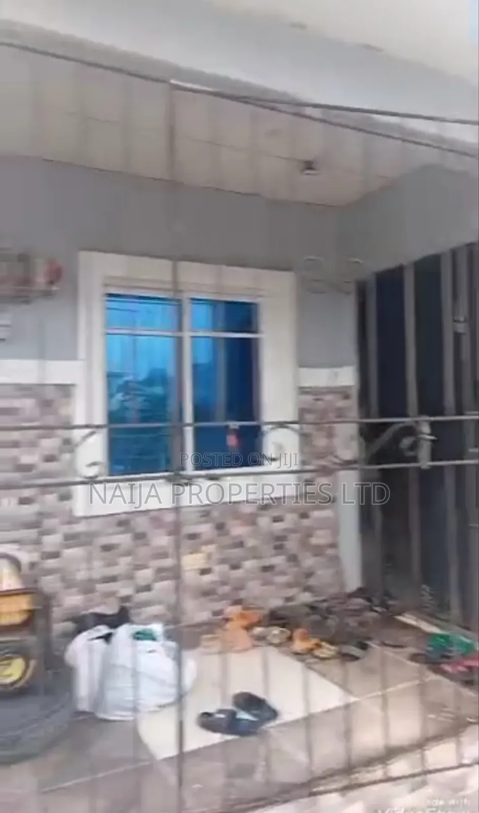 3bdrm Bungalow in New Rd, Awoyaya for sale