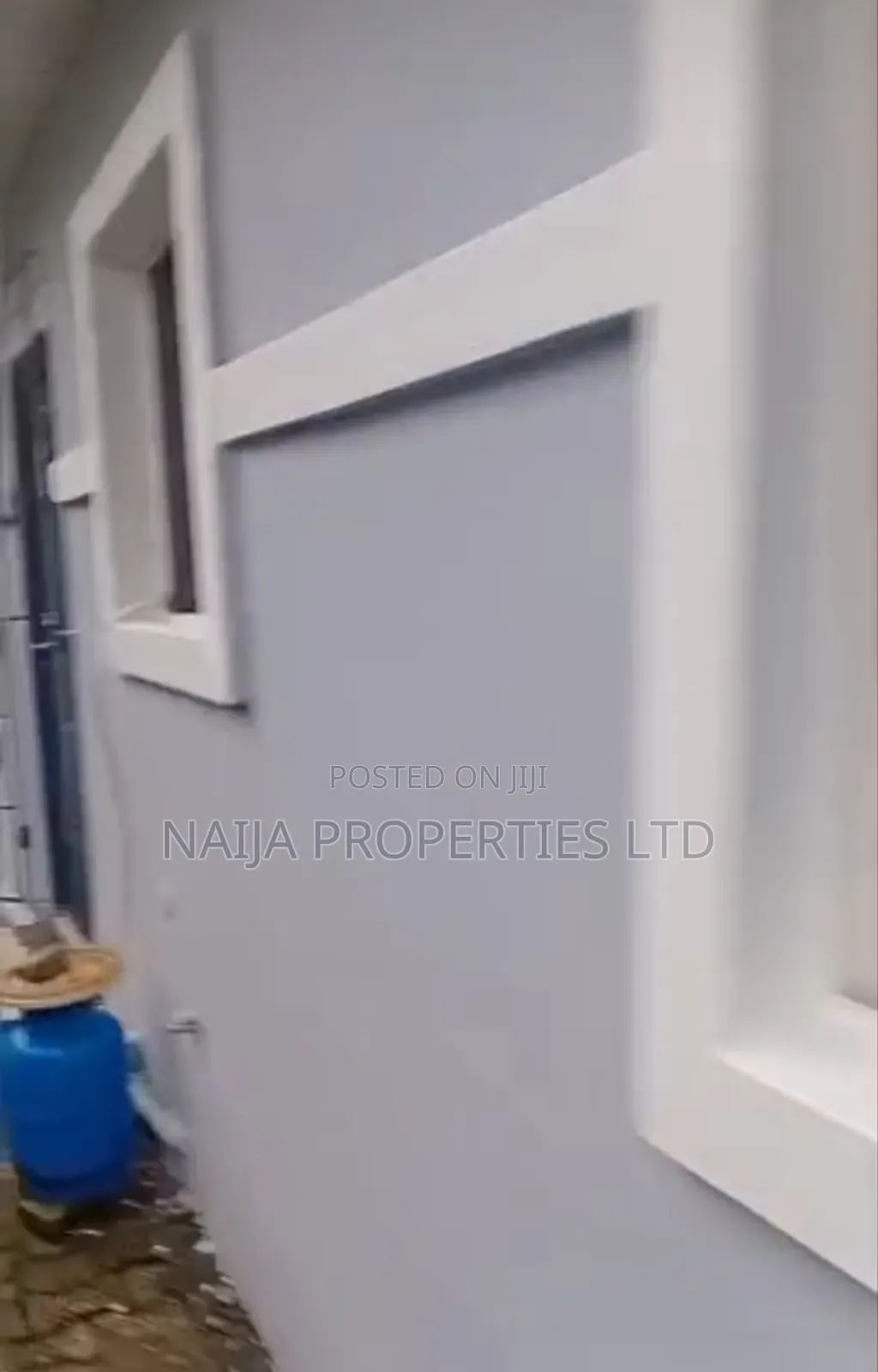 3bdrm Bungalow in New Rd, Awoyaya for sale