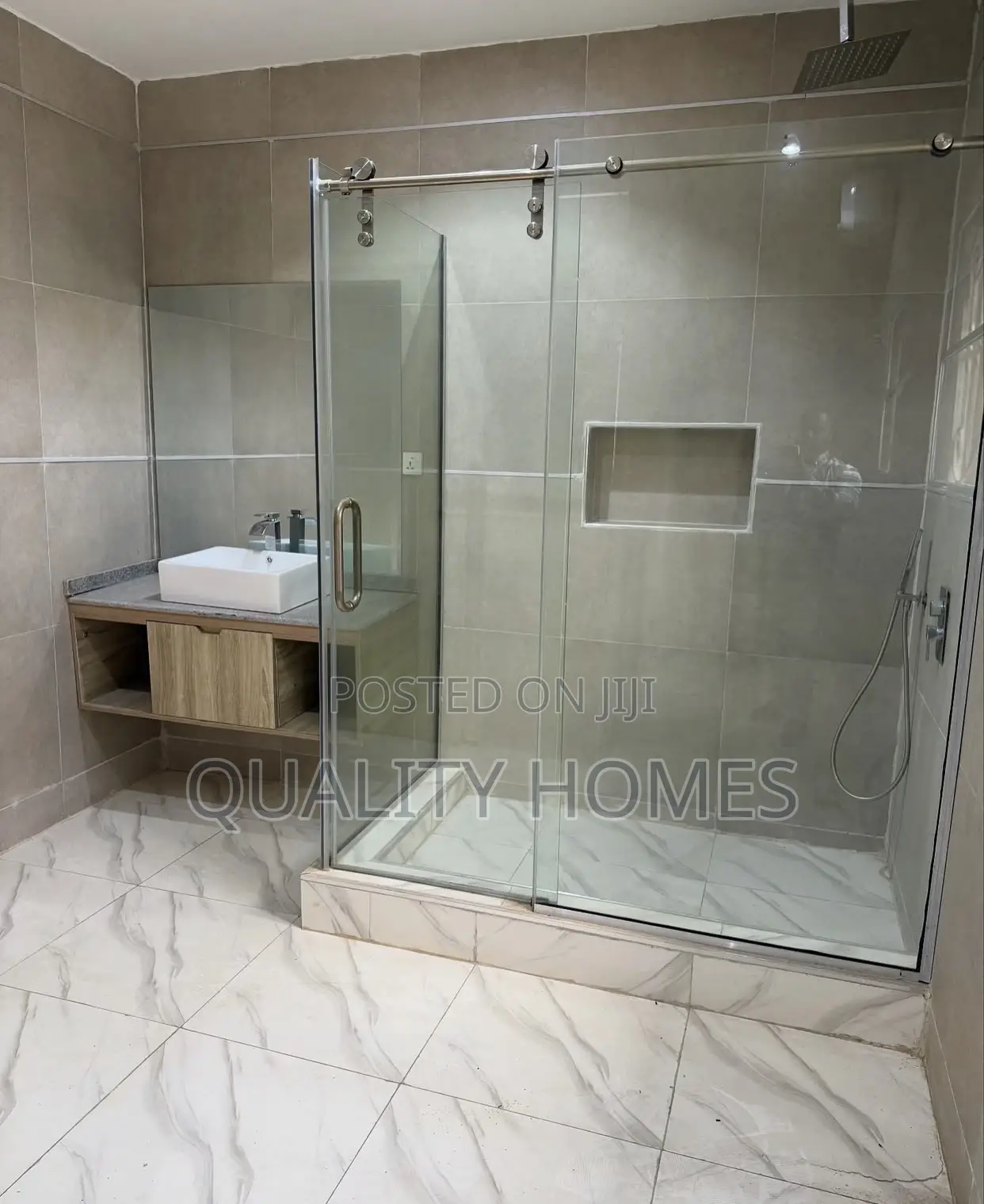 Furnished 7bdrm Mansion in Asokoro for sale