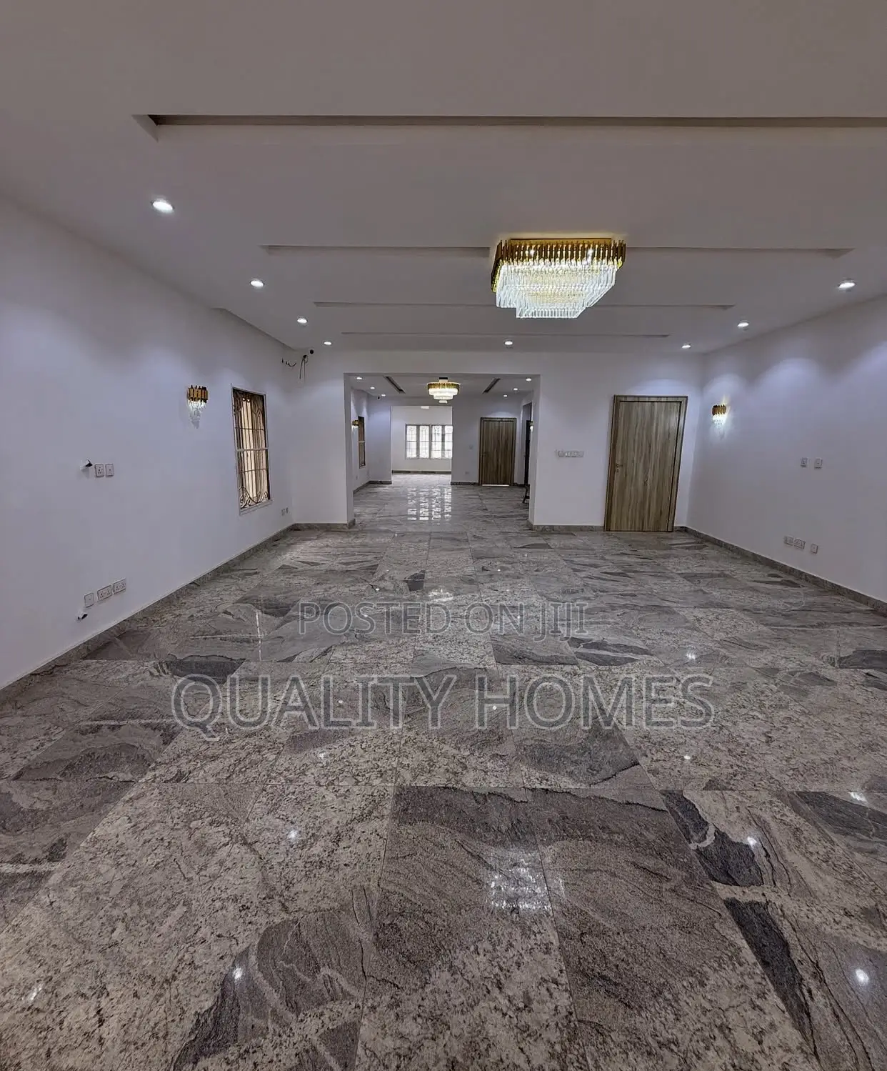 Furnished 7bdrm Mansion in Asokoro for sale