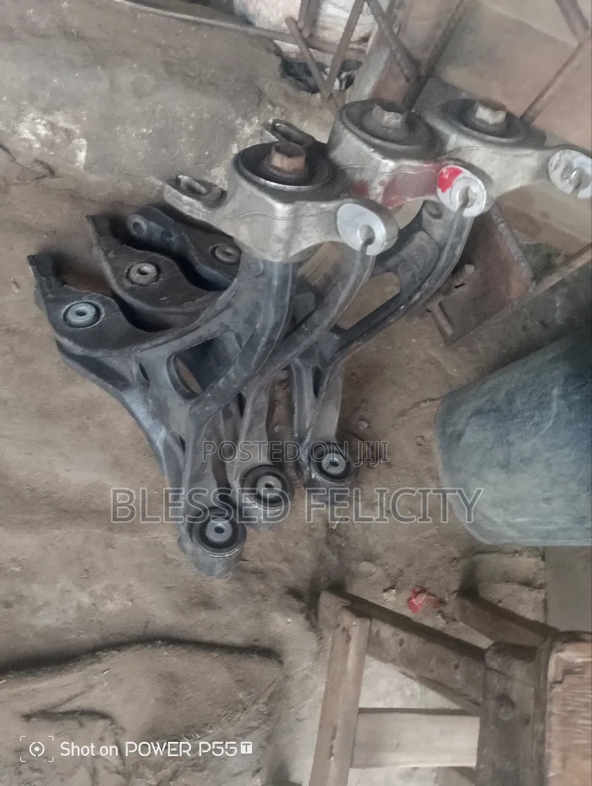 Lower Arm R Class