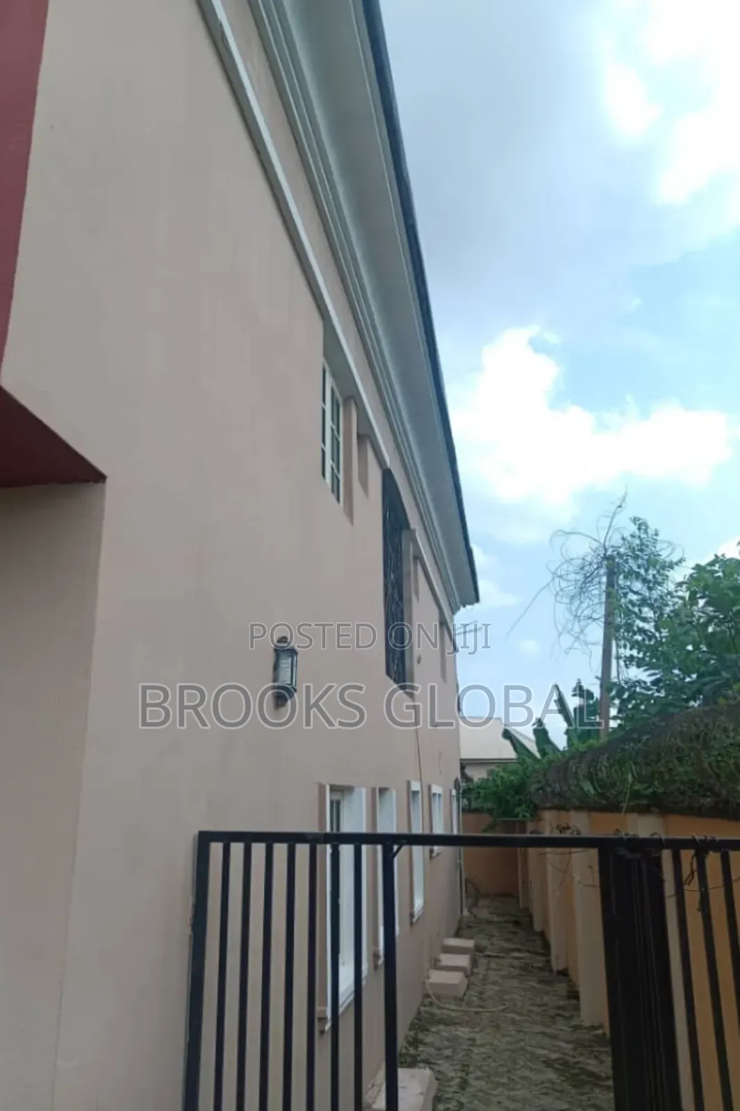7bdrm Duplex in Benin City for sale