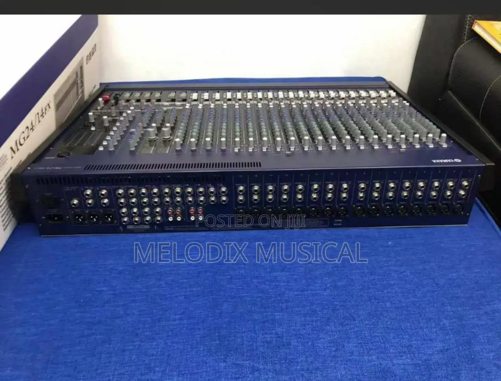 Yamaha Mg24 Mixer Console
