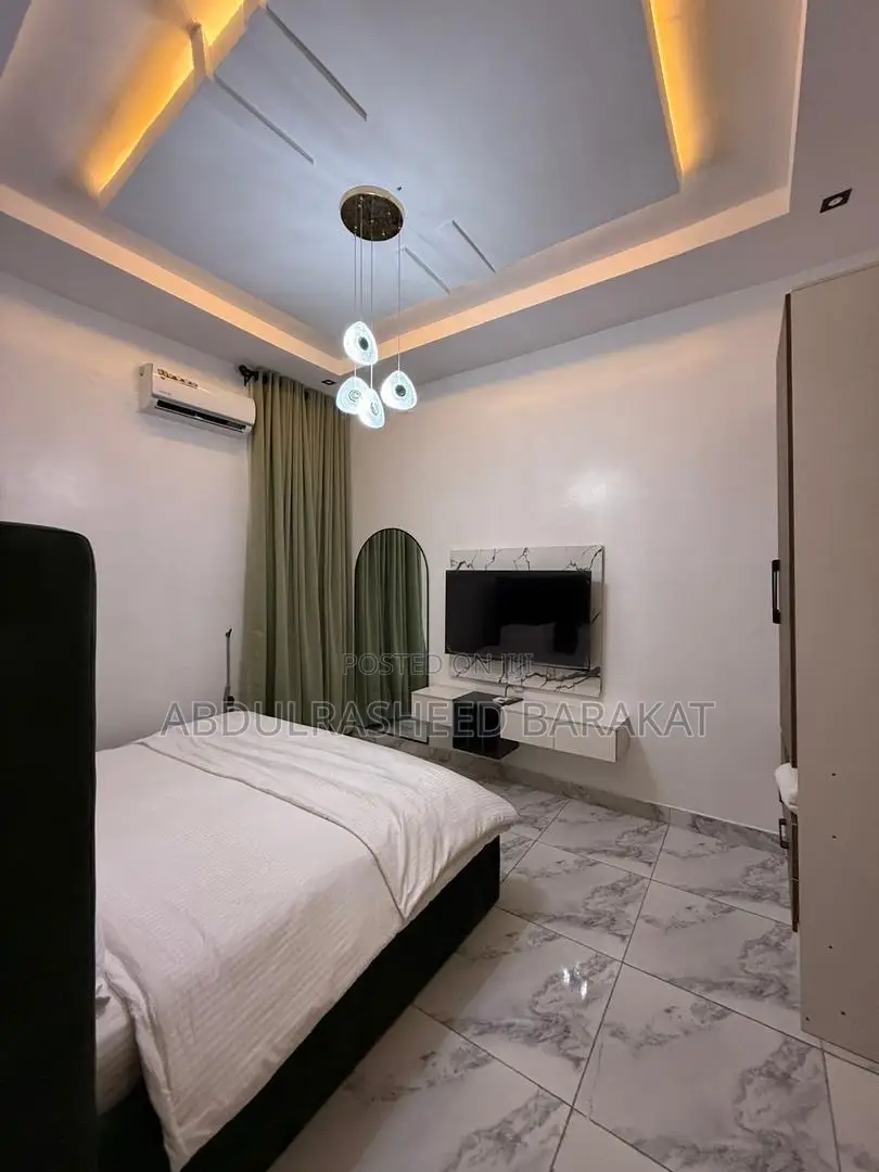 Luxury Two Bedroom With Pool Gym Balcony
