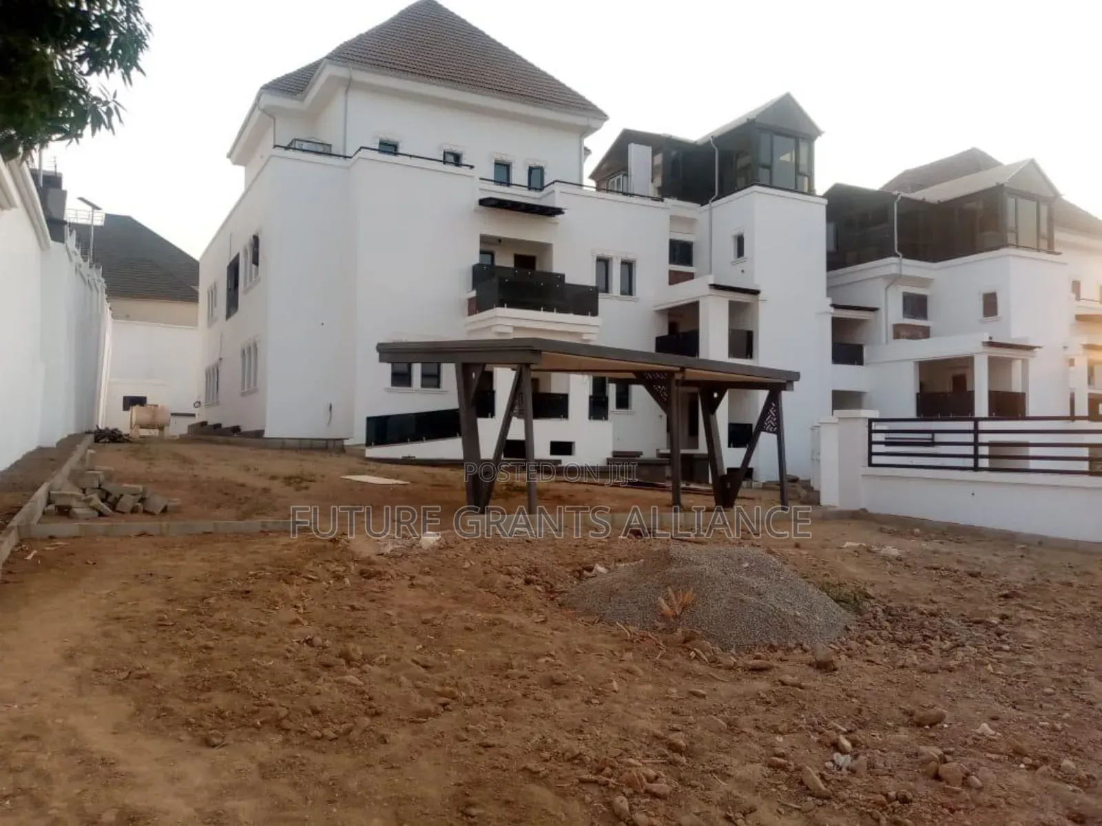 Furnished 8bdrm Mansion in Maitama, Asokoro for sale