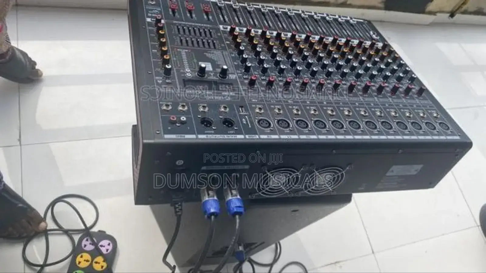 12 Channels Yamaha Powered Mixer With Bluetooth and Usa