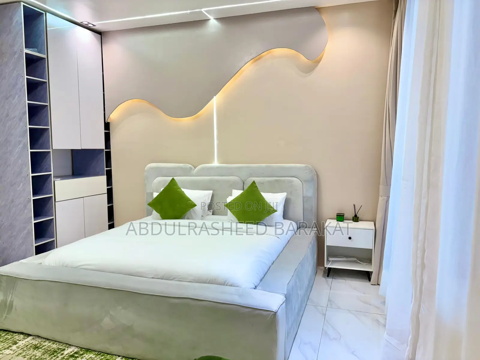 Luxury Teo Bedroom Apartment With Pool Elevator Balcony