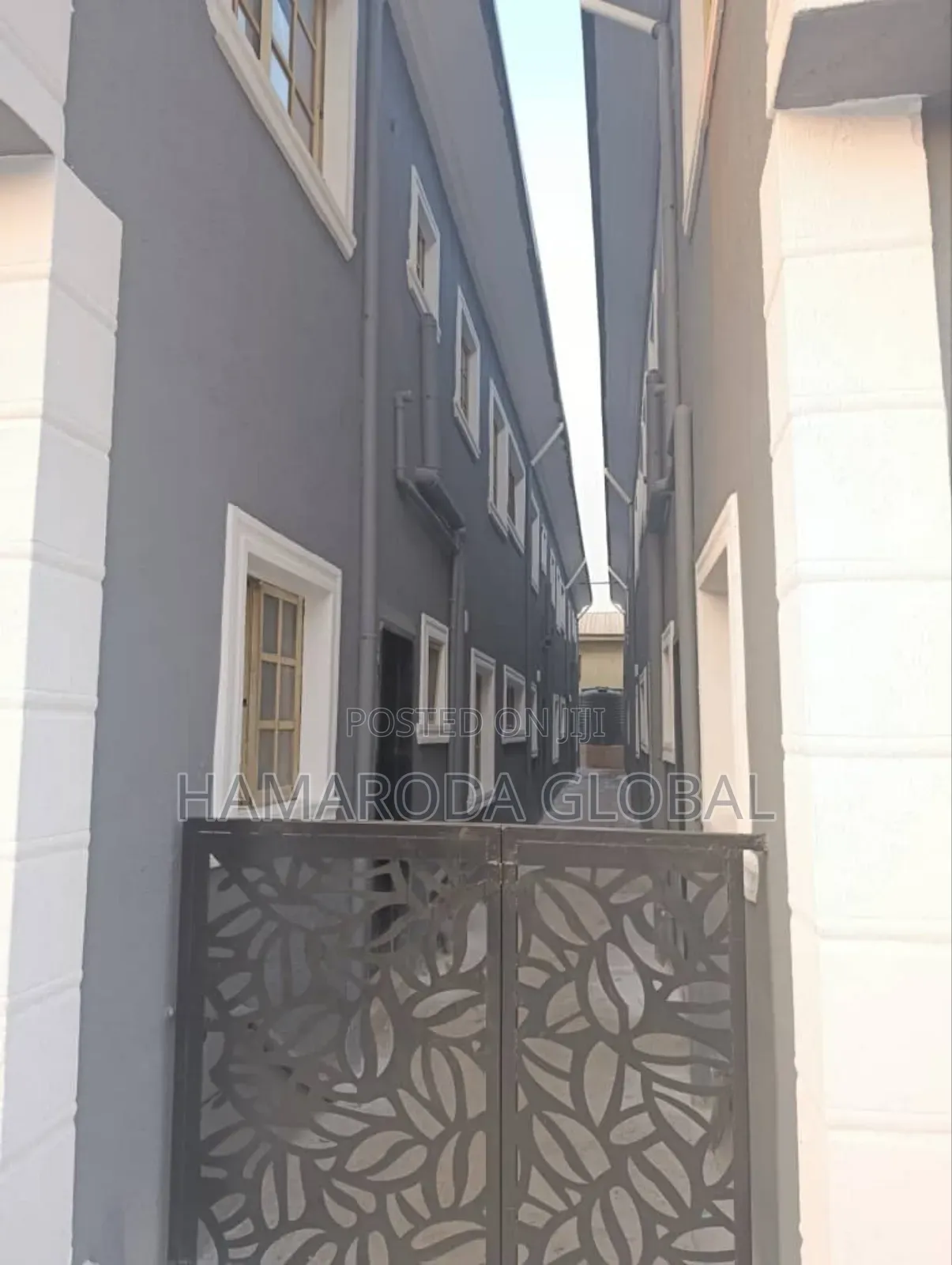 Furnished 20bdrm Block of Flats in Igando, Alimosho for sale