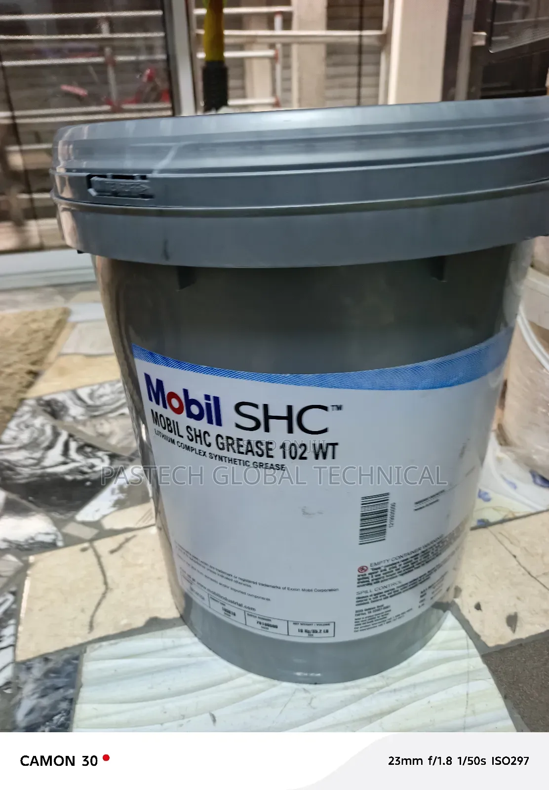 Mobil SHCTM 102 Wt (Grease) 18kg