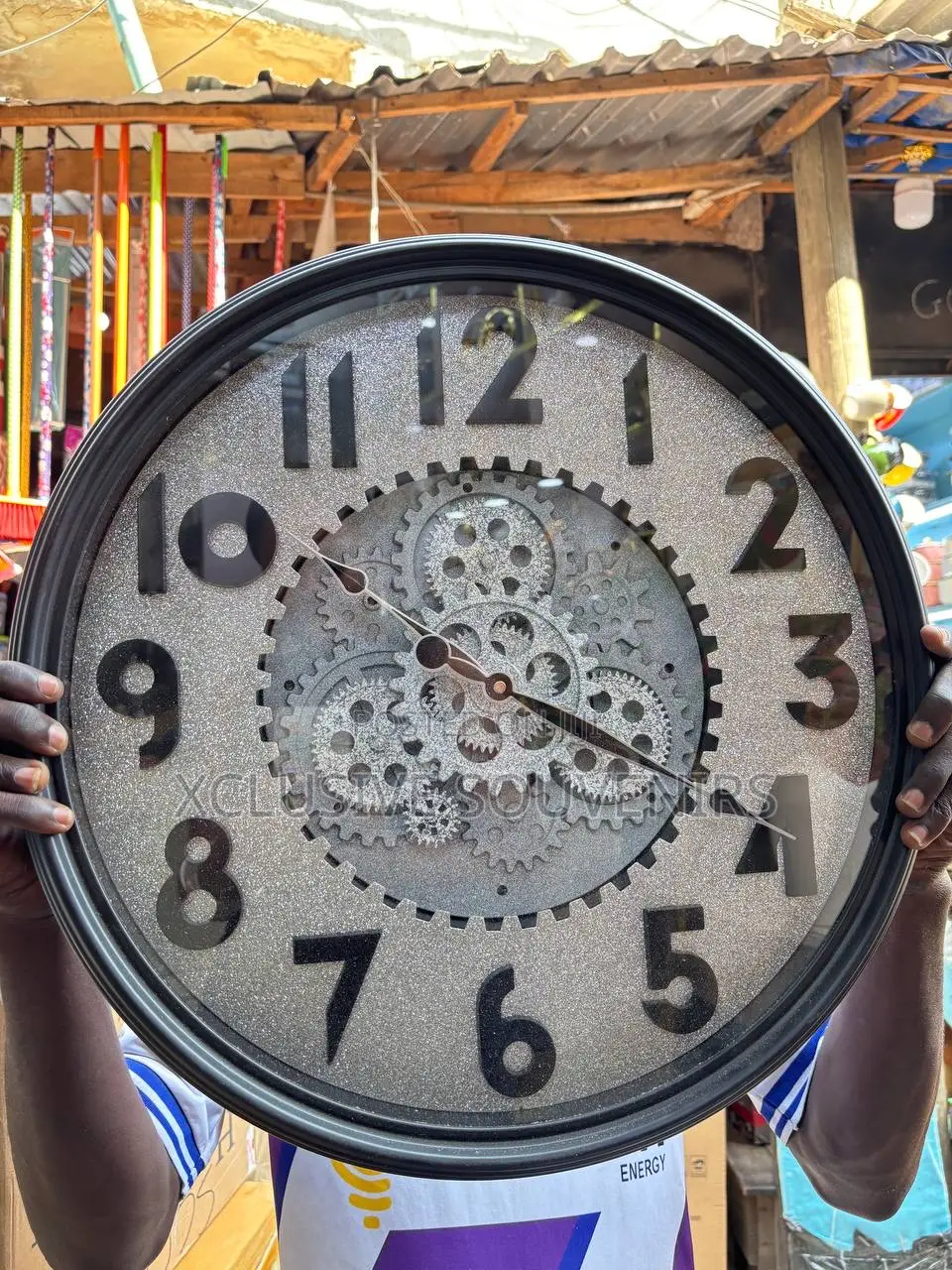 Glitter Clock With Rotor Gears