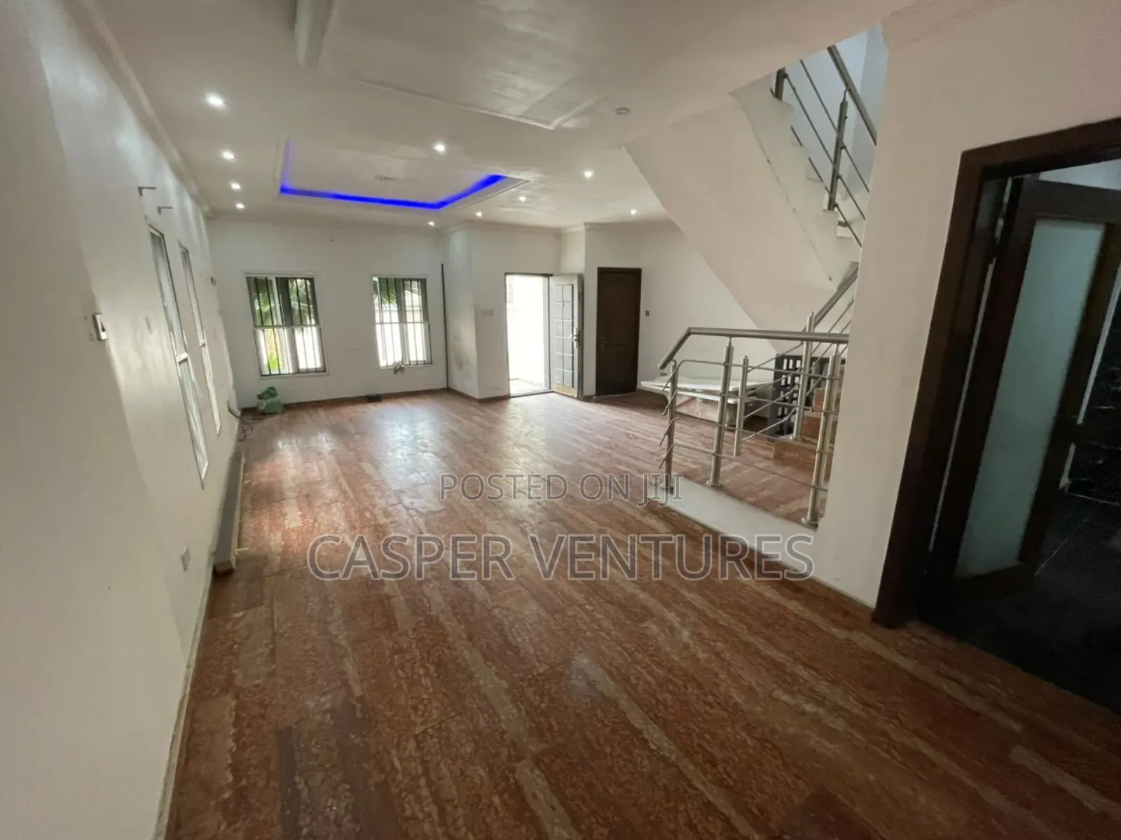 4bdrm Duplex in Osapa for sale