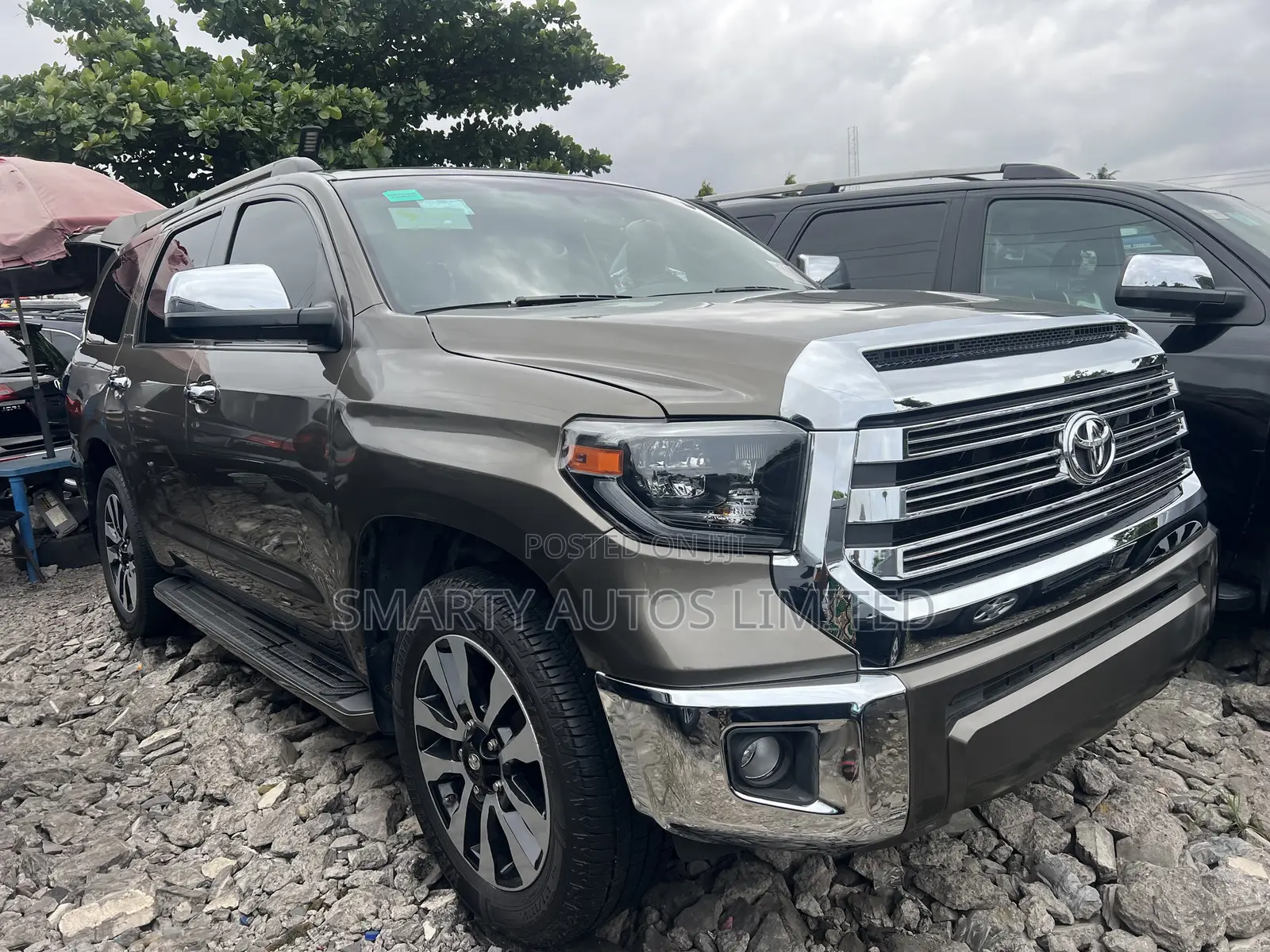 Toyota Sequoia Platinum 4dr SUV 4WD (5.7L 8cyl 6A) 2016 Brown