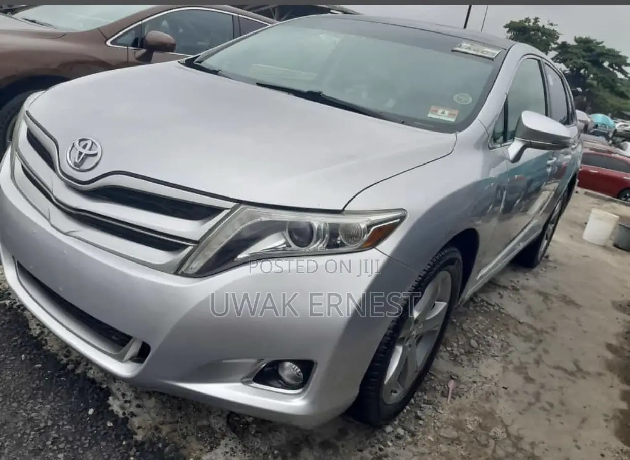 Toyota Venza Limited 4dr Wagon AWD (3.5L 6cyl 6A) 2014 Silver