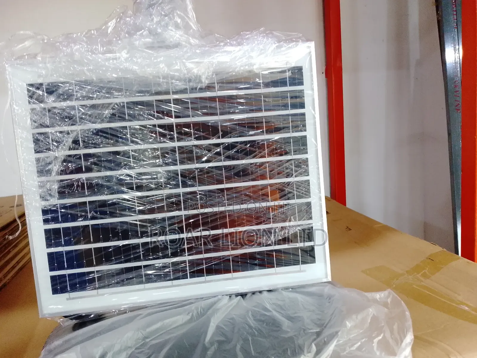16inch Solar Rechargeable Fan With Panel