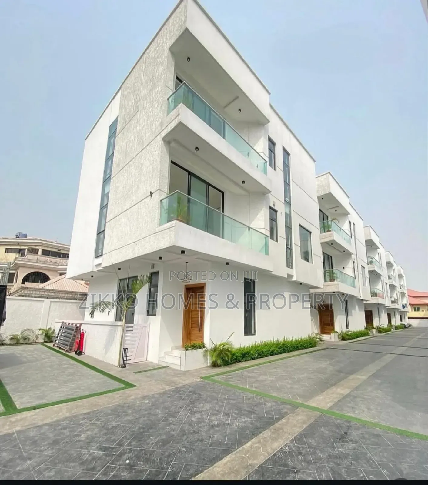 5bdrm Duplex in Lekki for sale