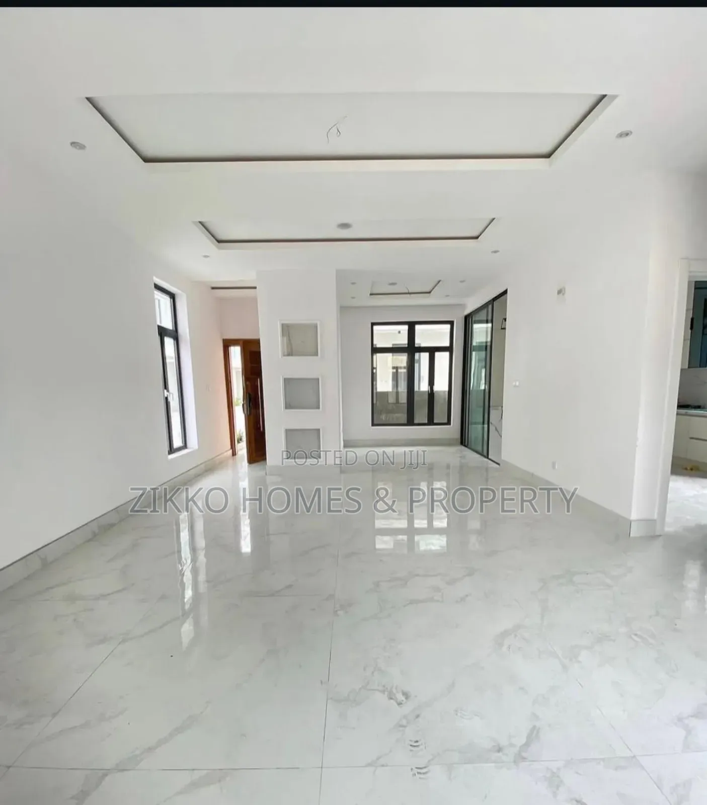 5bdrm Duplex in Lekki for sale