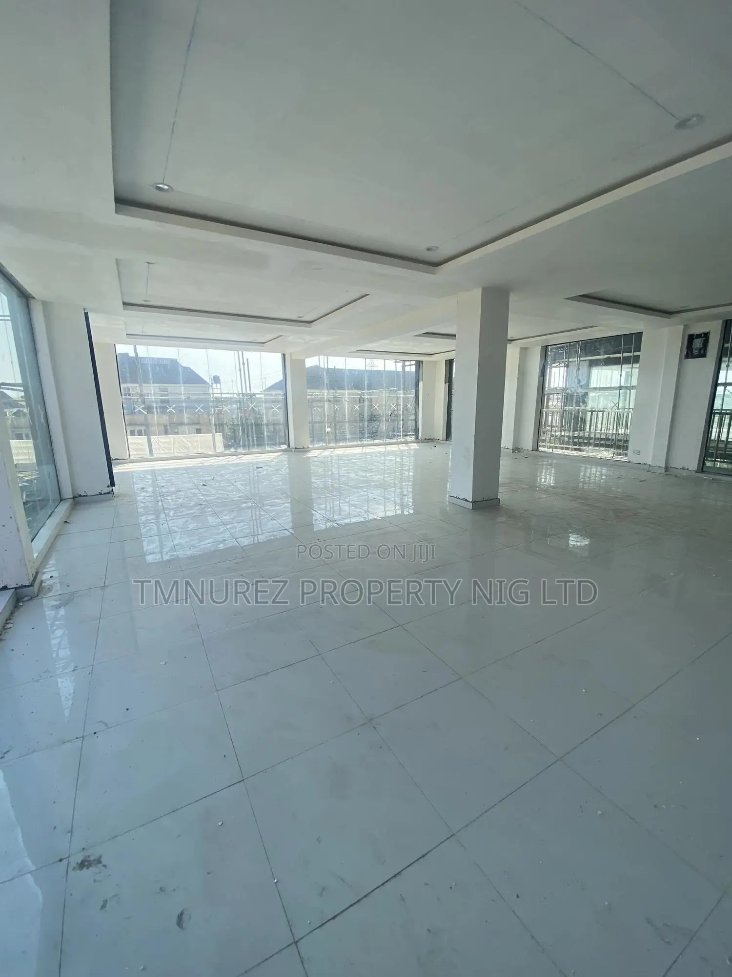 3rd Floor Showroom Space for Sale Over 130sqm