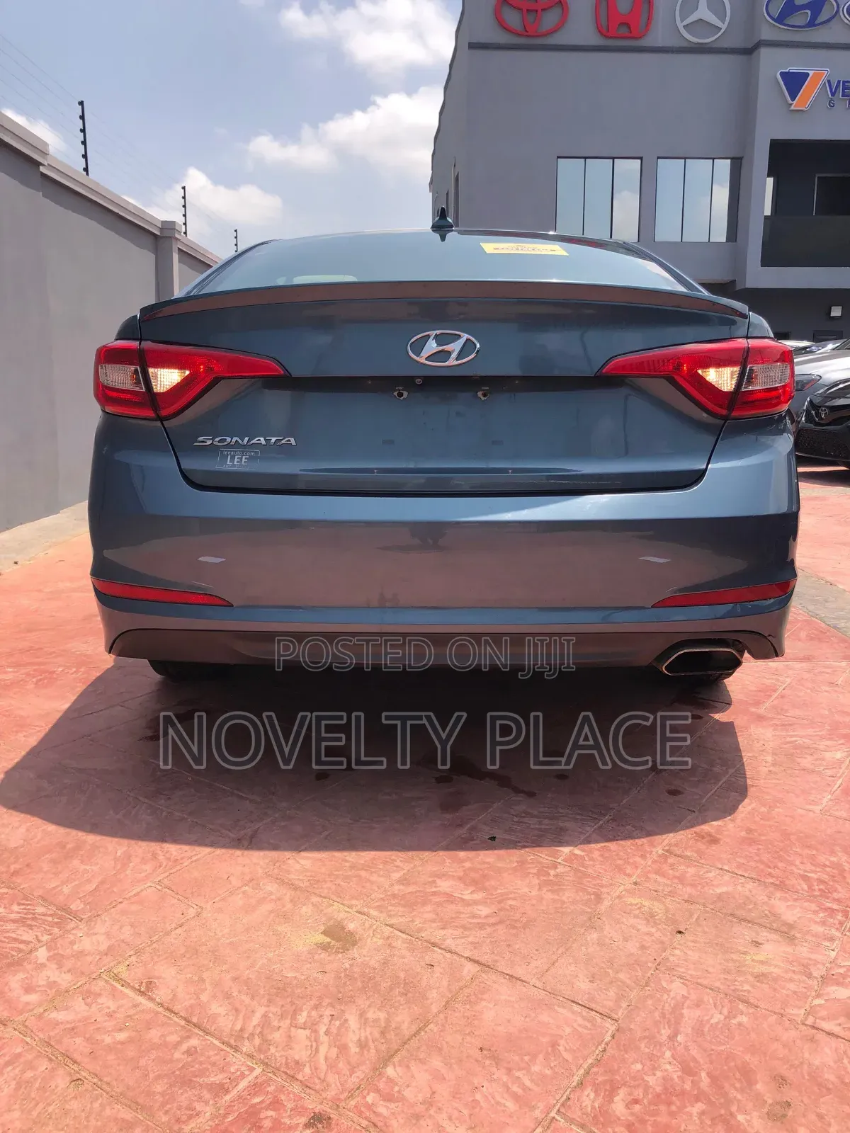 Hyundai Sonata Limited Sedan FWD (2.4L 4cyl 6A) 2016 Blue