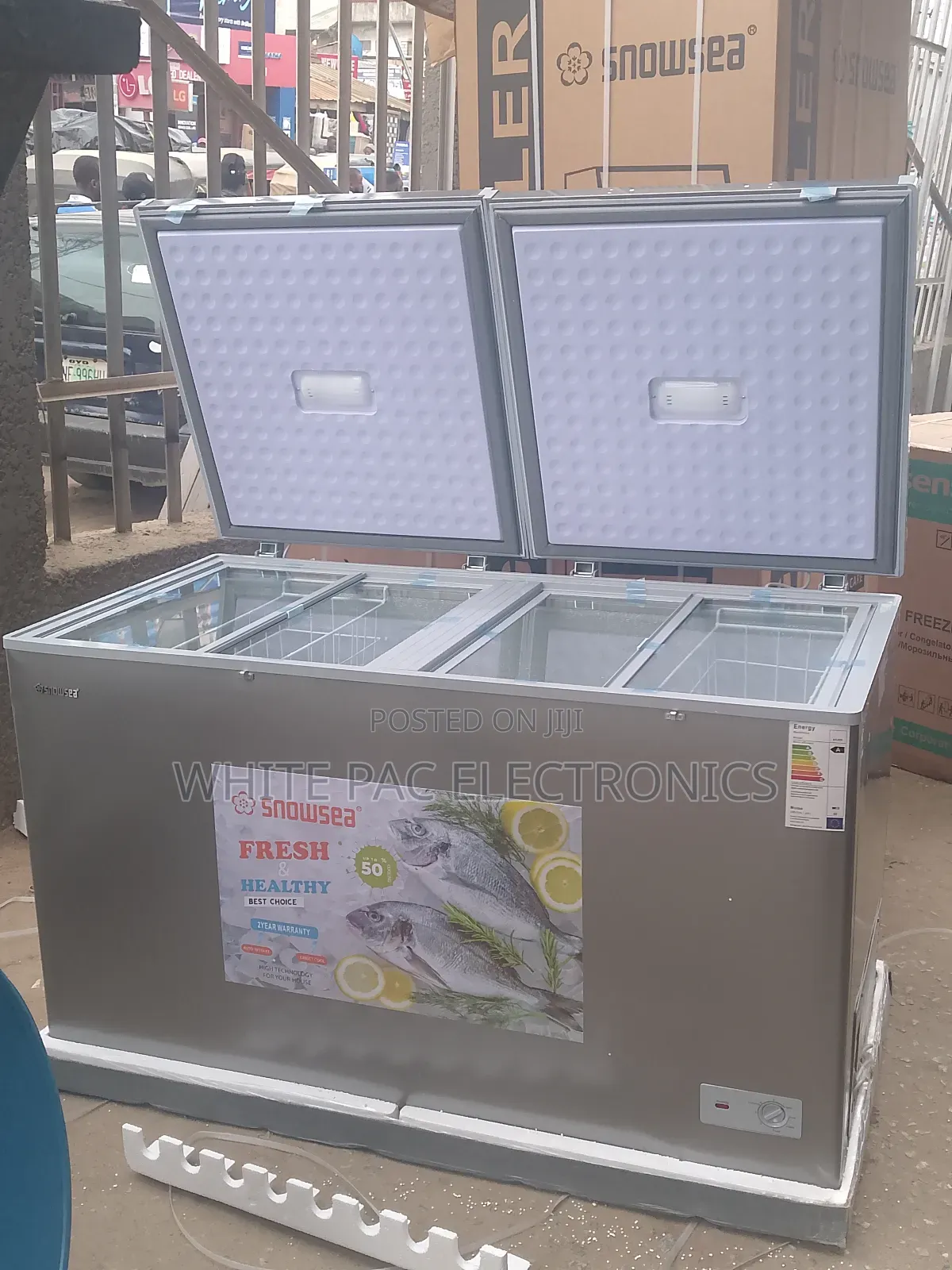 Snowsea Freezer 600 Litres Double Door External > 1 Yrs