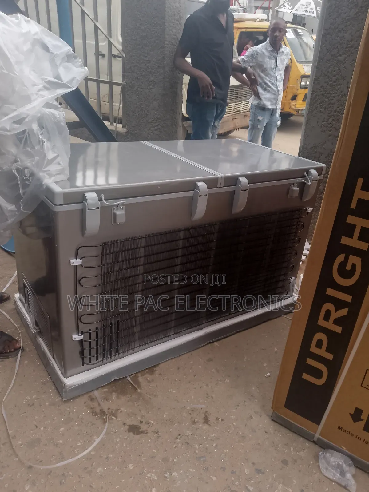 Snowsea Freezer 600 Litres Double Door External > 1 Yrs