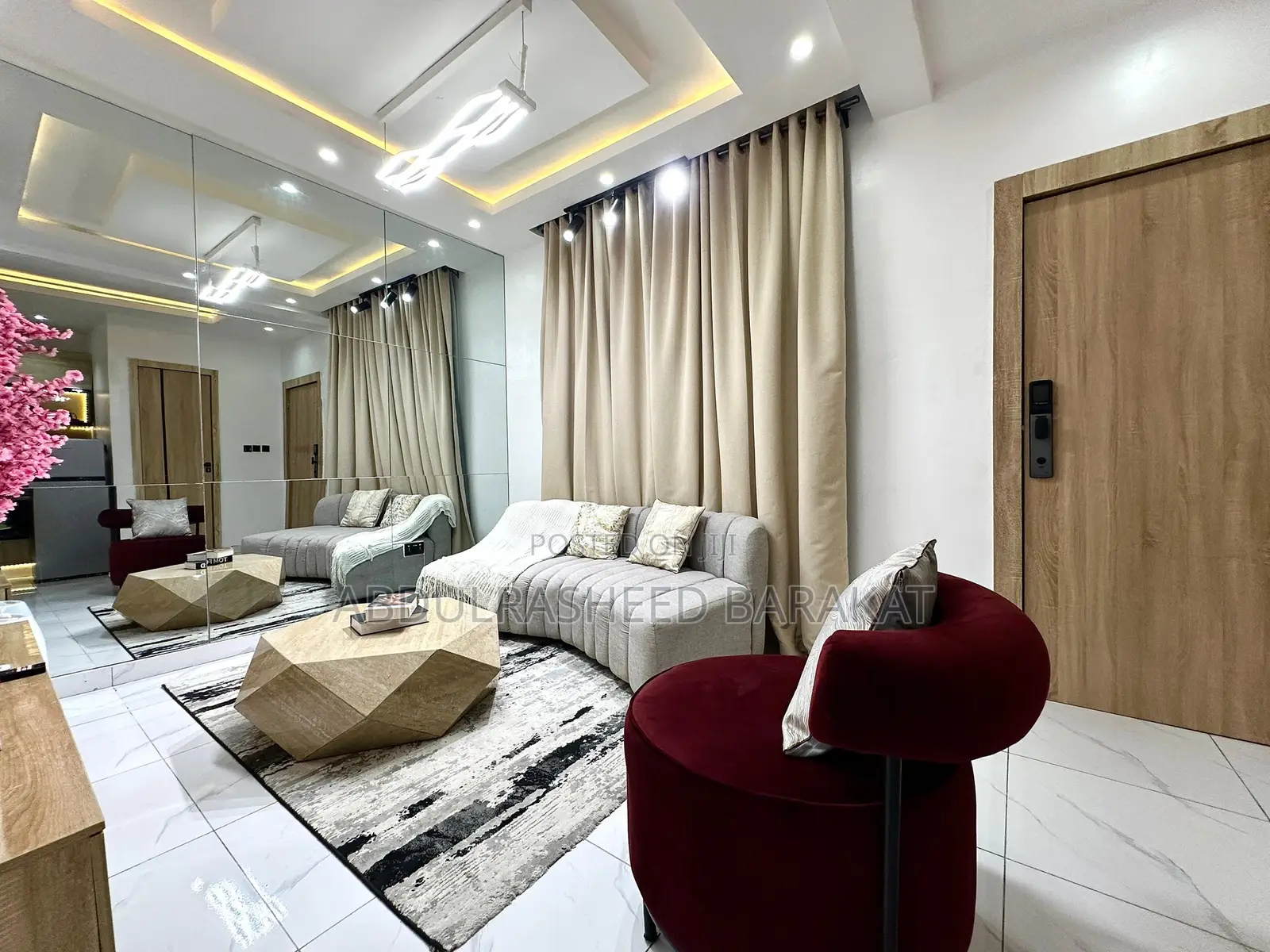 Luxury One Bedroom Apartment With Ps5 Board Games