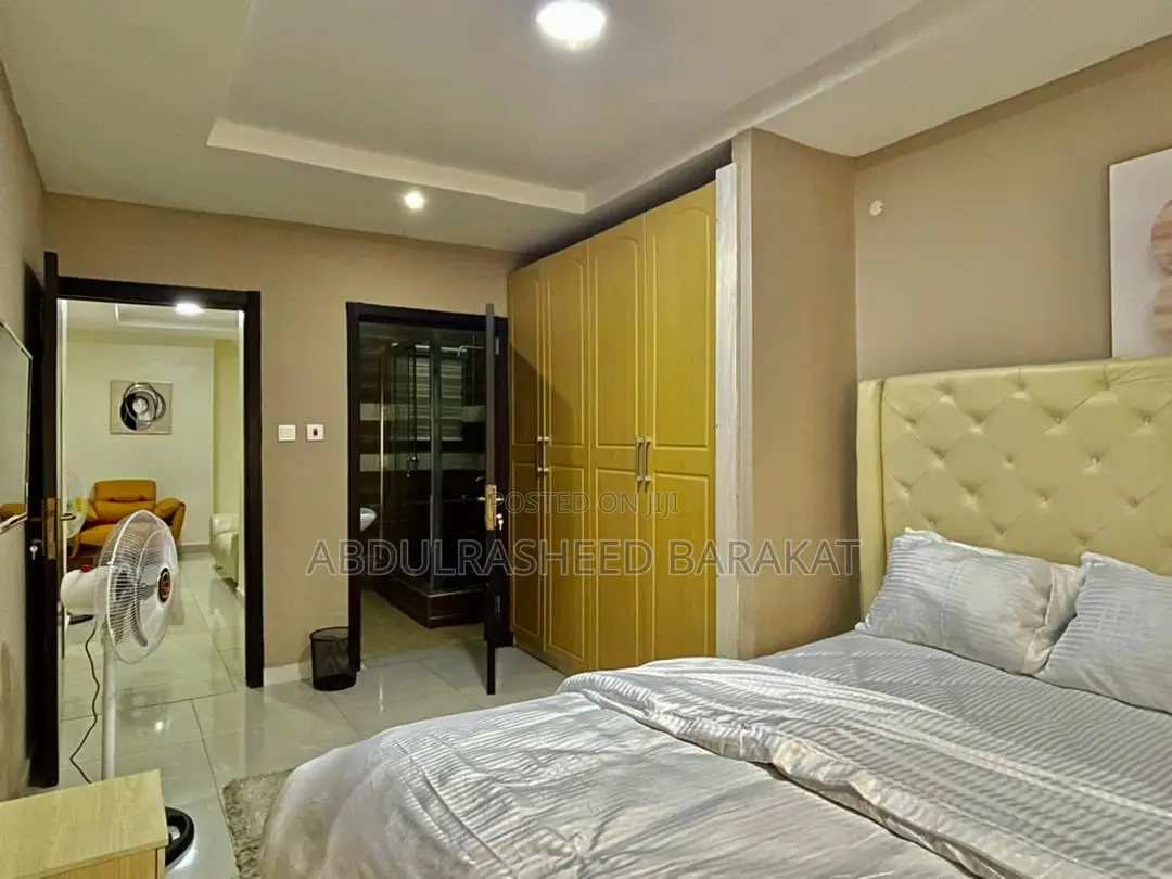 Luxury Three Bedroom Apartment