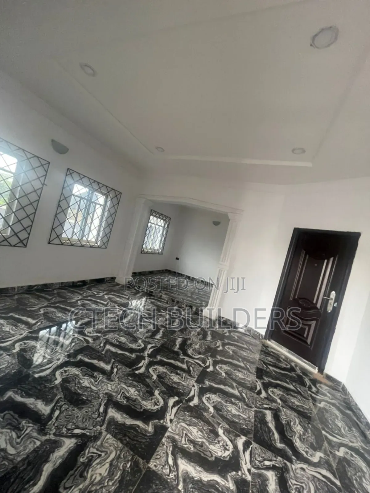 3bdrm Block of Flats in Benin City for rent