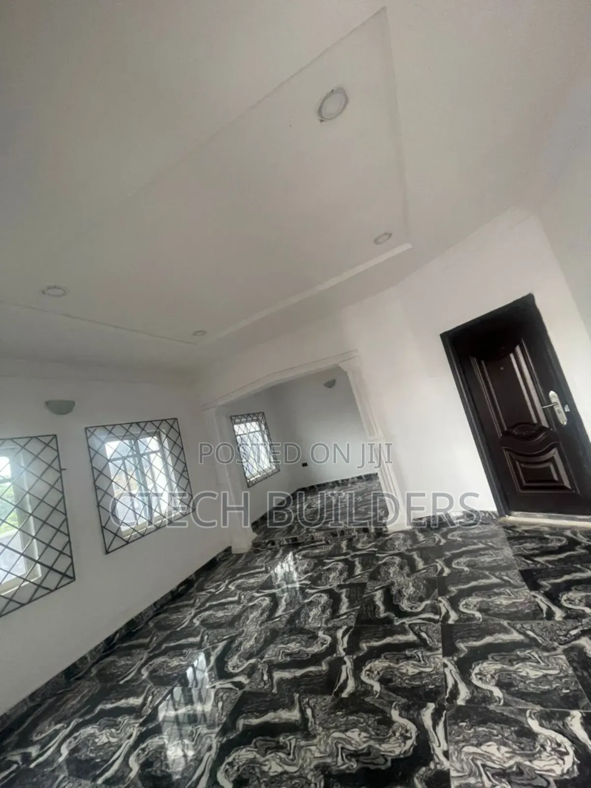 3bdrm Block of Flats in Benin City for rent