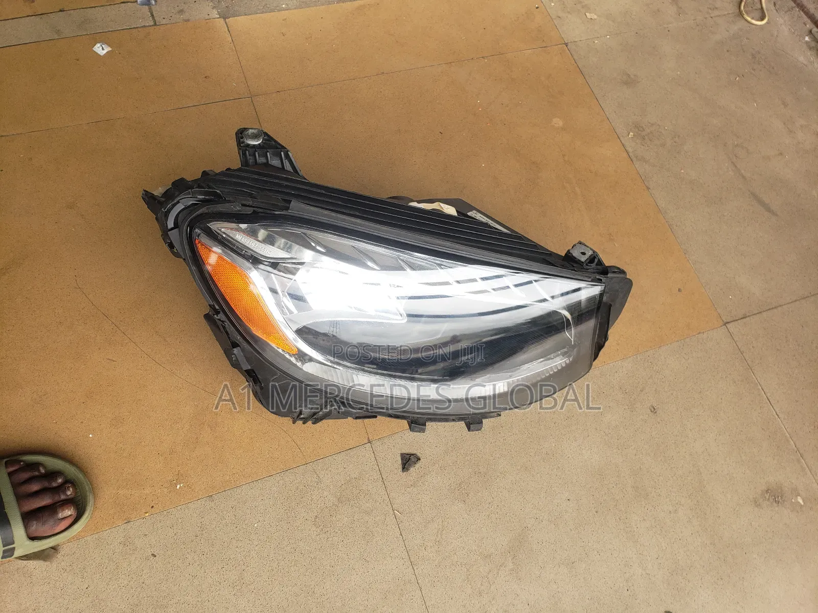 Mercedes-Benz GLC Non Charger Headlight Right Side