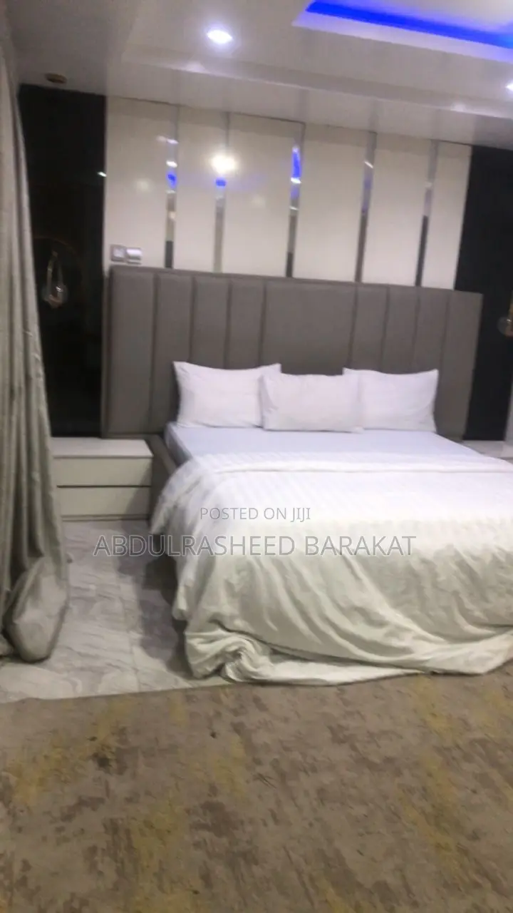 Luxury Three Bedroom Apartment