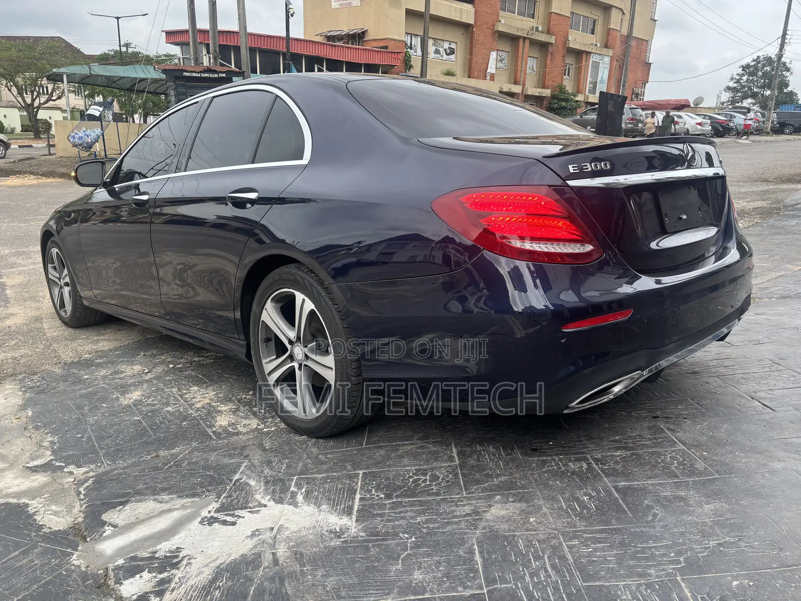 Mercedes-Benz E300 4Matic AWD Sedan (2.0L 4cyl 9A) 2017 Blue
