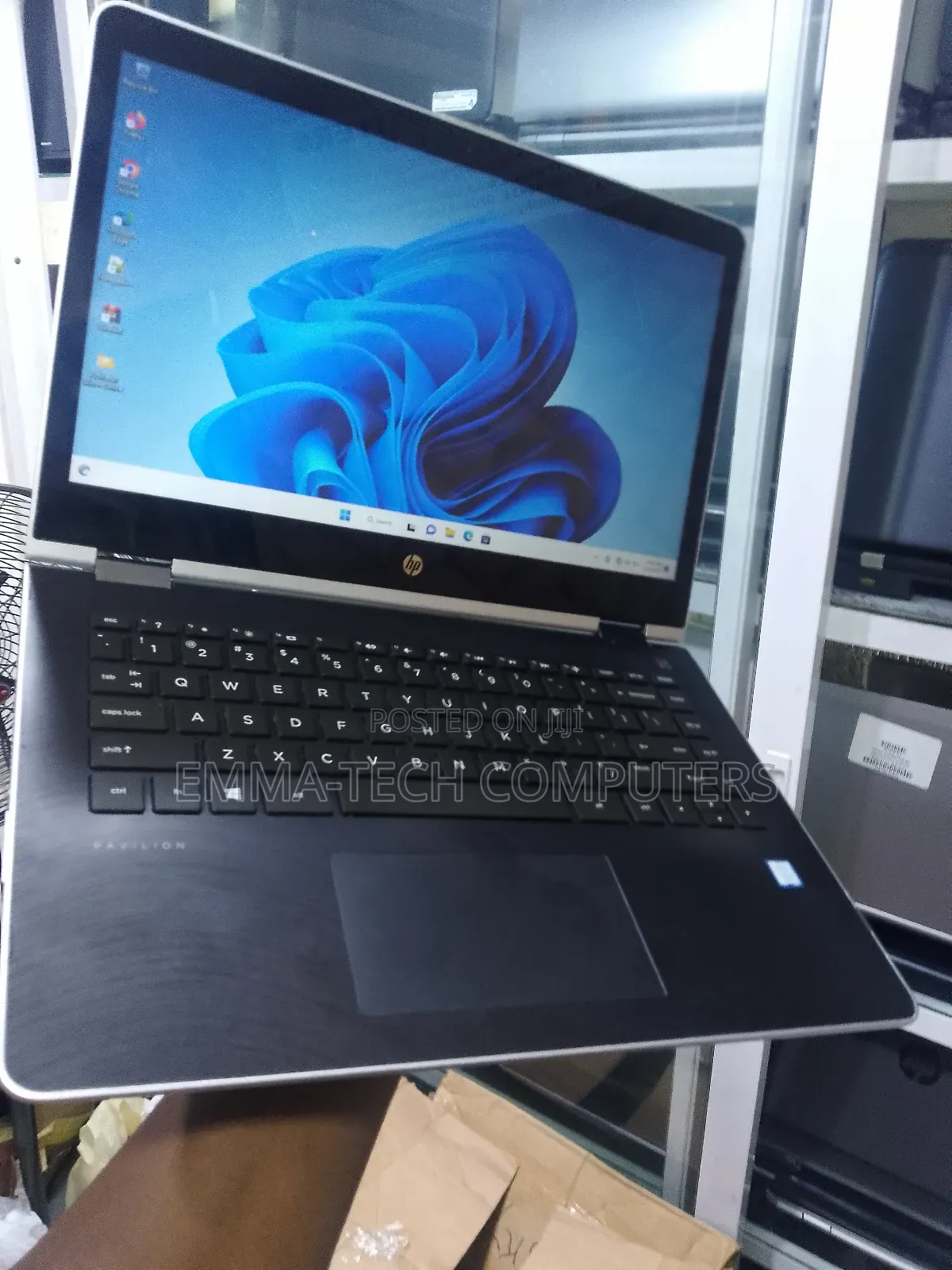 Laptop HP Pavilion 14 x360 2-in-1 8GB Intel Core i3 SSD 256GB