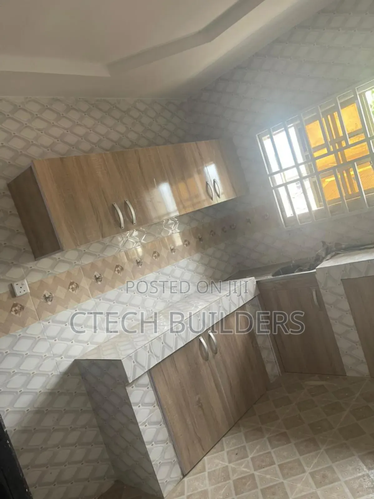 3bdrm Block of Flats in Benin City for rent