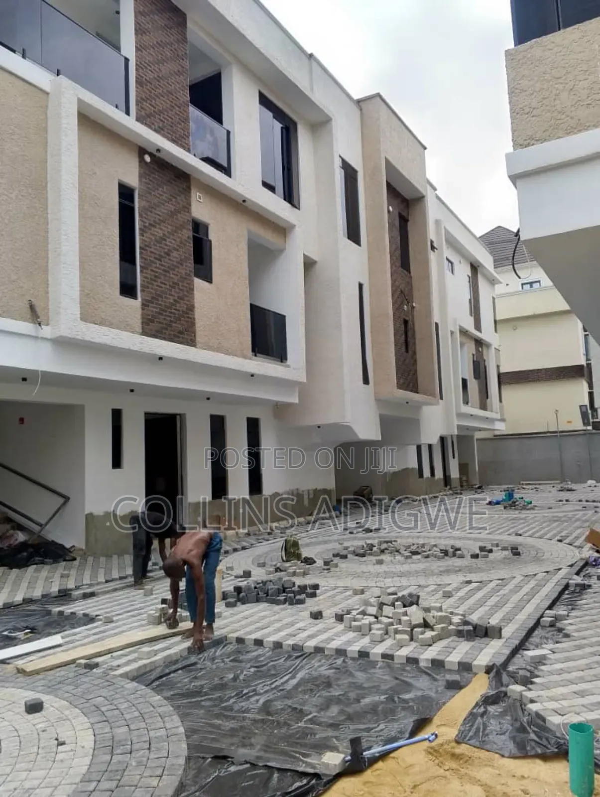 4bdrm Duplex in Lekki for sale