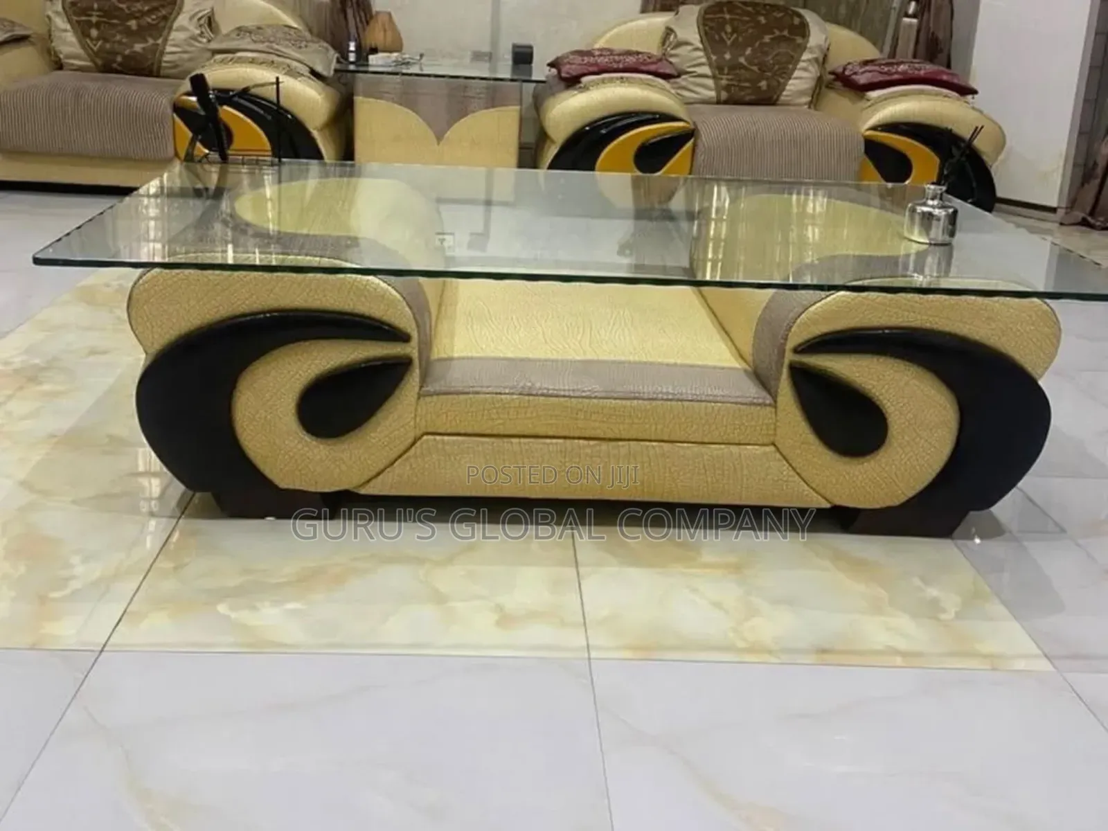 Luxury Foreign High Quality Chairset Table And 2 Side Stools